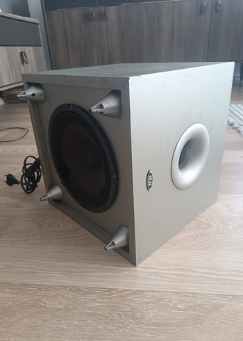 Gri Müzik Sistemi Hoparlörü çalışıyor - Görsel 7