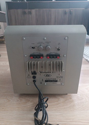 Gri Müzik Sistemi Hoparlörü çalışıyor - Görsel 3