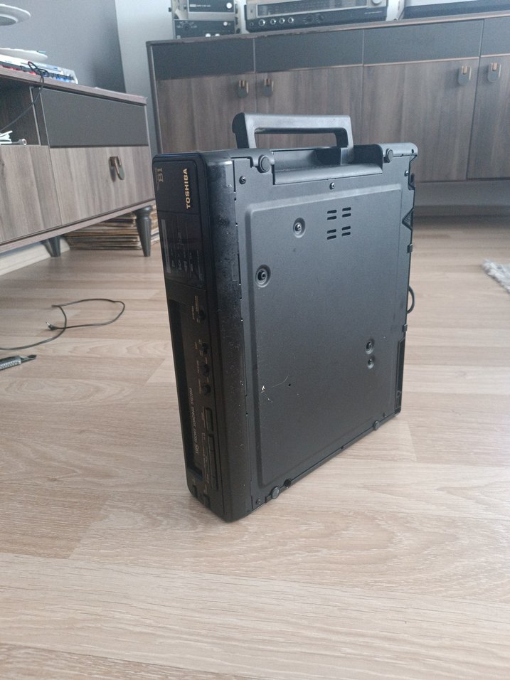 Toshiba VHS video kaset oynatıcı arızalı - Görsel 5