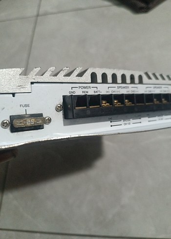 Harward Beyaz Güç Amplifikatörü 4CH x 100W bozuk parça niyetine - Görsel 3