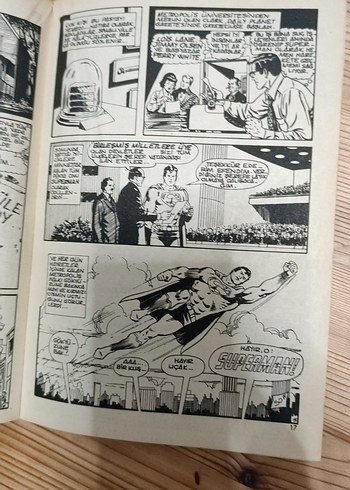 Beden Renk Dört Adet Superman Çizgi Romanı (TEKOFSET)