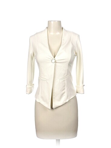 Diğer Blazer %70 İndirimli.