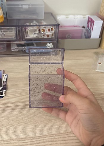 Şeffaf, gri ışıltılı telefon kılıfı