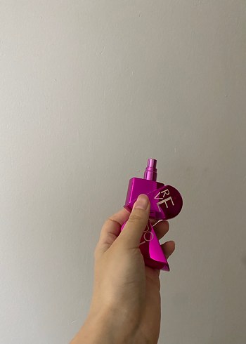 Diğer Pembe Kalp Şeklinde parfüm