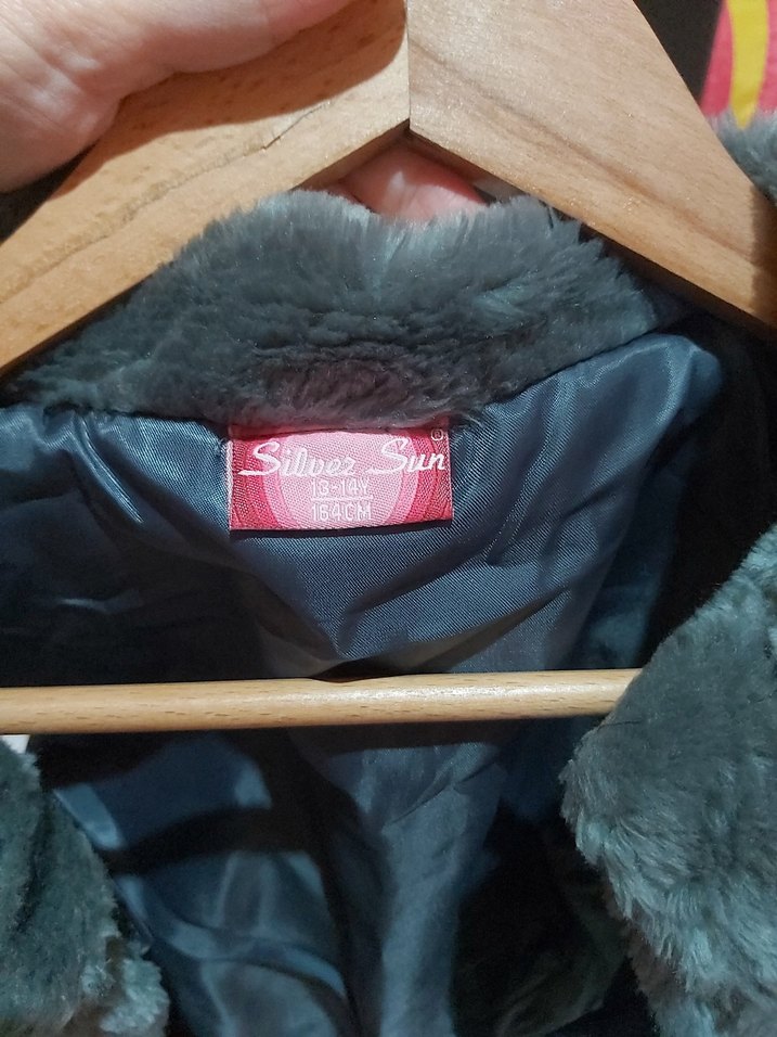 Kız Çocuk Gri Kürklü Yelek - Görsel 3