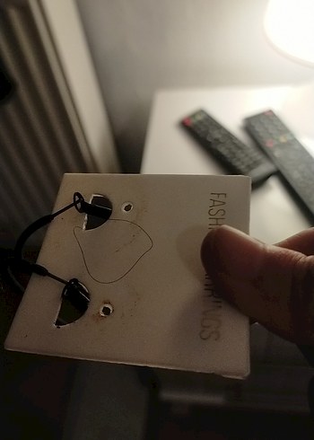 Diğer Siyah Yarım Daire Kesim Minimalist Küpeler