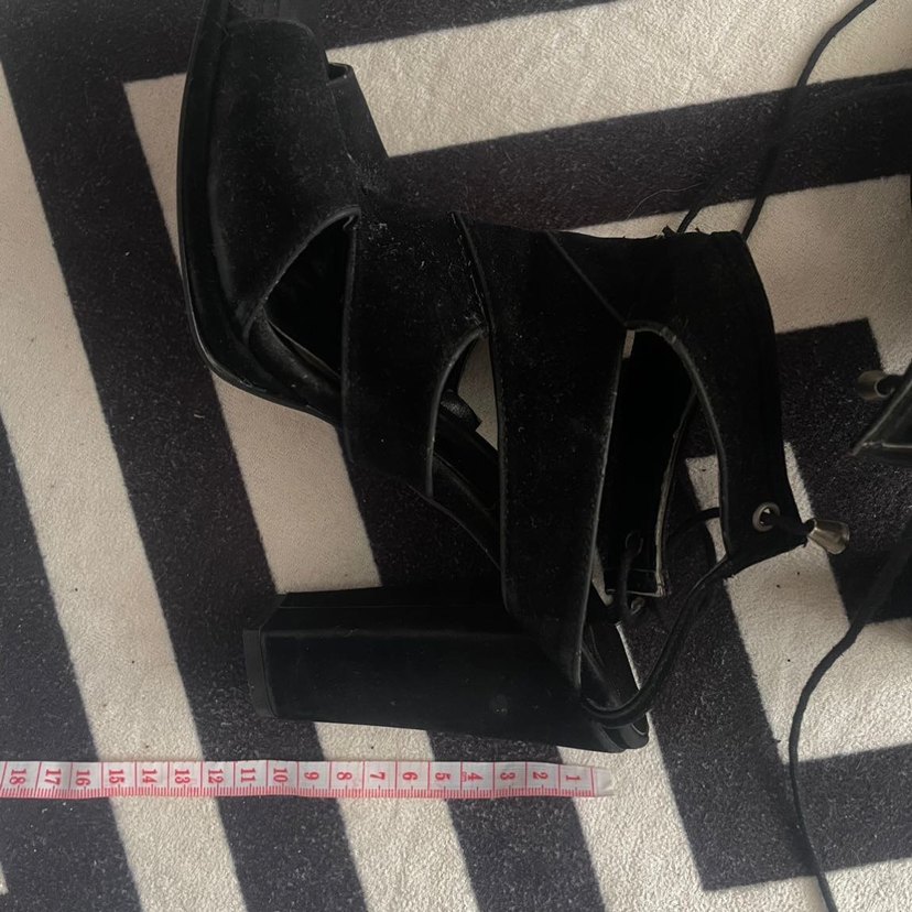 Tokalı Siyah Platform Topuklu Kadın Ayakkabı - Görsel 4