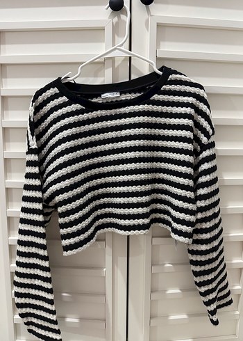 Bershka Cizgili Orgu Kadin Triko