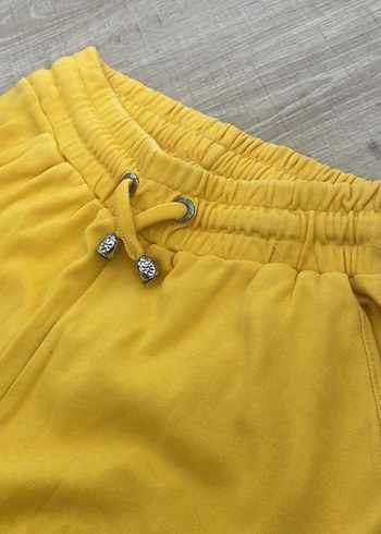 Sarı Kemerli Mini Kadın Eşofman Altı - Görsel 7