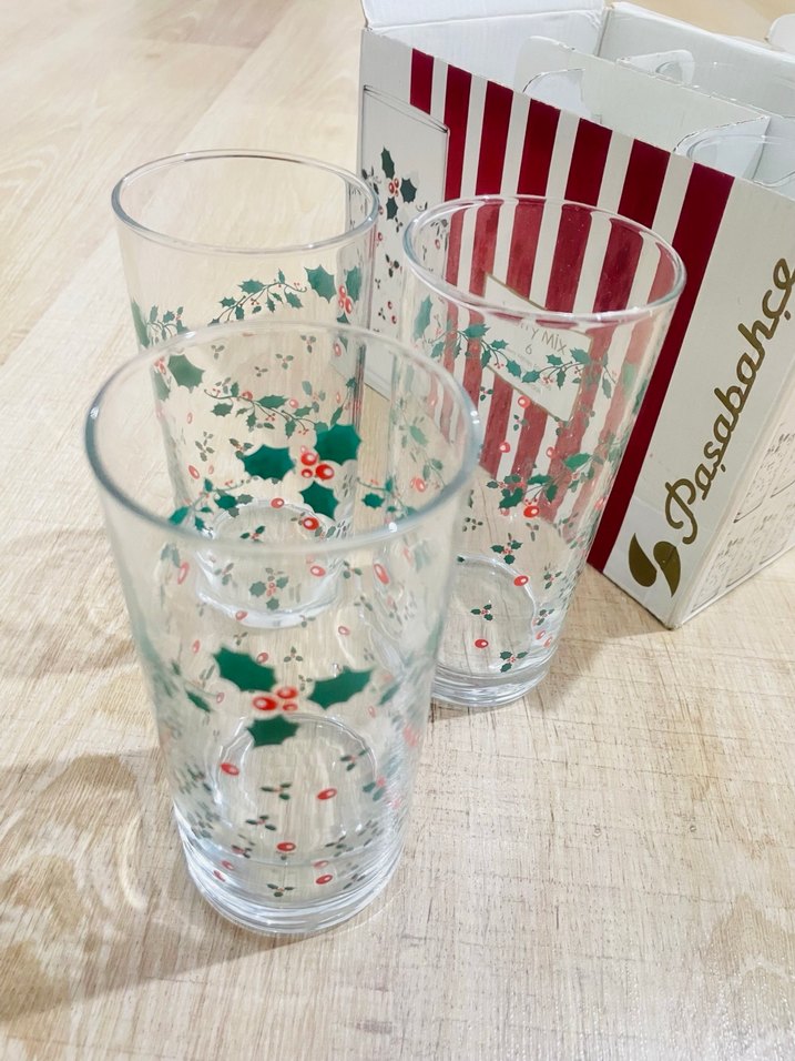 Yılbaşı Çiçek Desenli 6'lü Cam Bardak Seti - Görsel 5