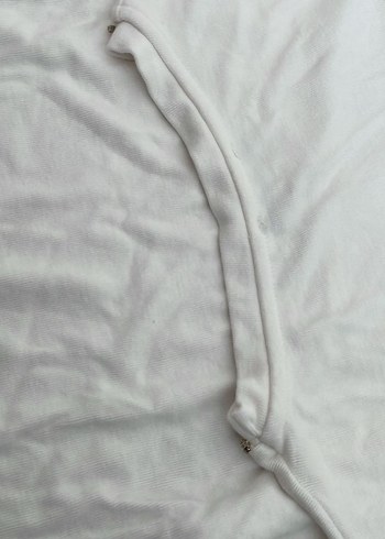 Zincir Detaylı Beyaz  Kadın Tişört - Görsel 6