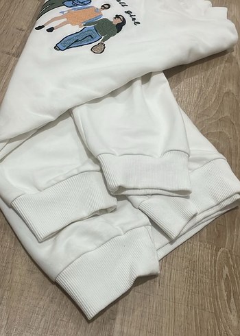 Beyaz Baskılı Rahat Kadın Sweatshirt - Görsel 3