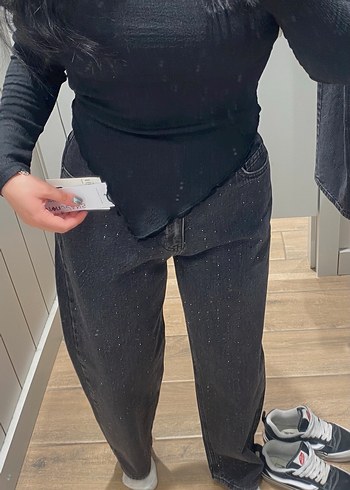 s Beden Straight Fit Taşlı Pantolon
