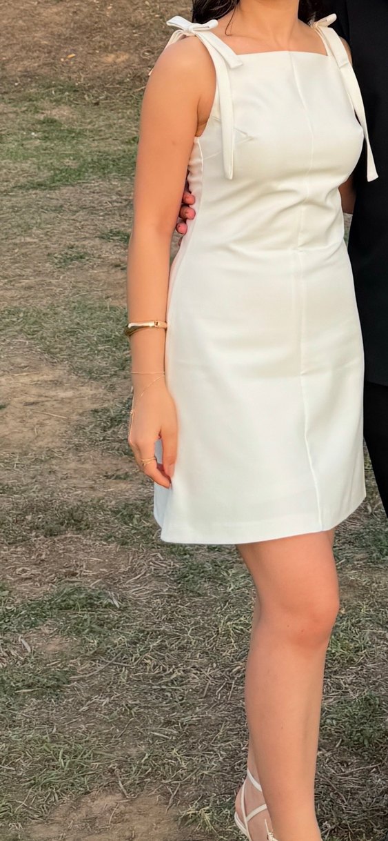 Zara Beyaz Mini Fiyonk Detaylı Elbise - Görsel 5