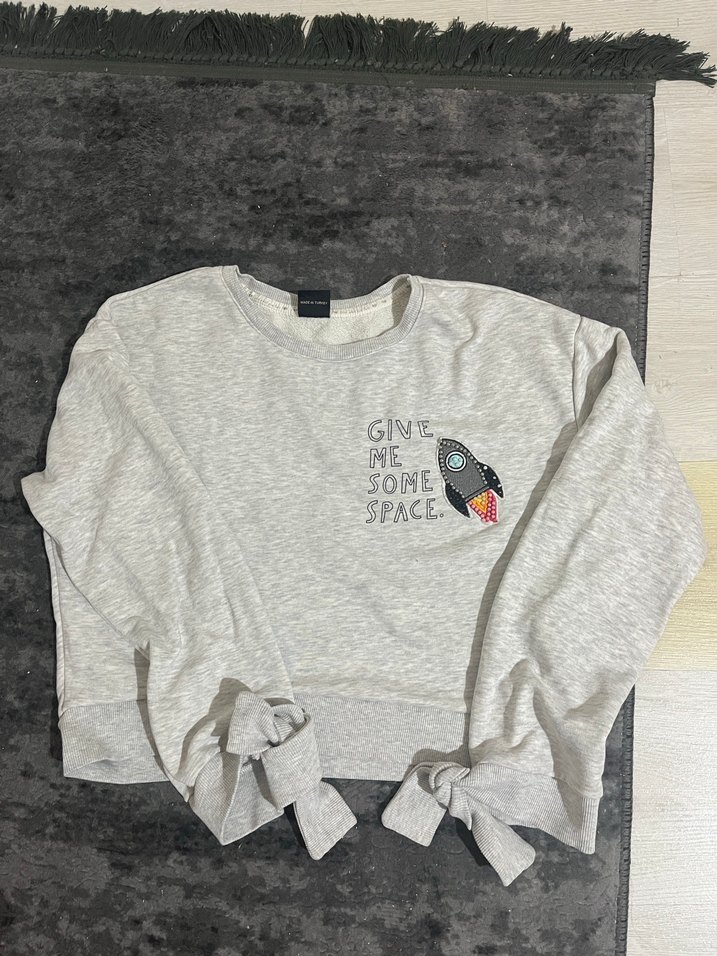 Gri Uzay Temalı Rahat Sweatshirt - Görsel 3