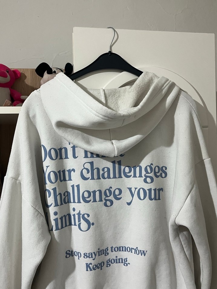 Beyaz Kapüşonlu Fermuarlı Sweatshirt - Görsel 2