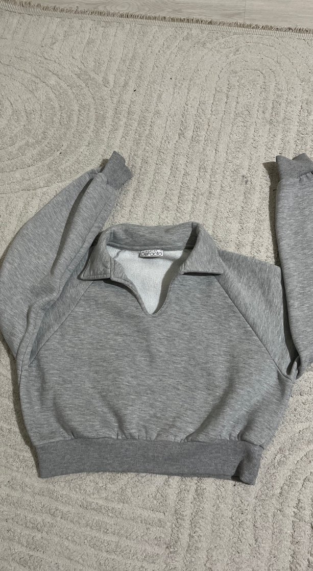 Gri Kadın Sweatshirt, Yaka Detaylı - Görsel 2