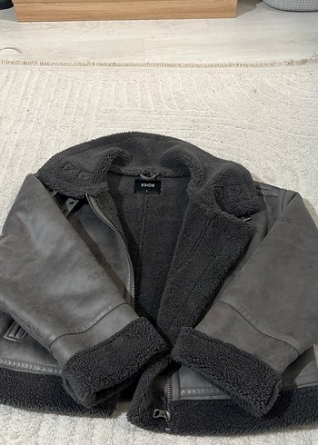 Gri Kürklü Deri Kadın Ceket Mini Kesim - Görsel 3