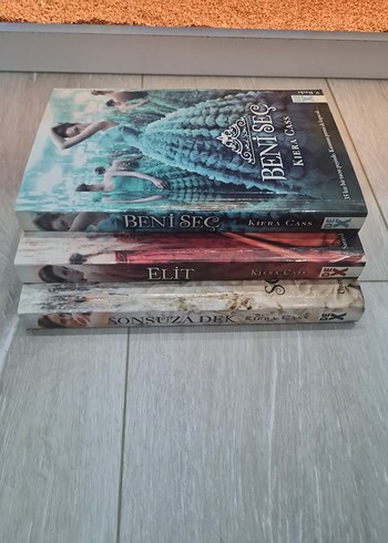 3 KİTAP KIERA CASS - Görsel 3