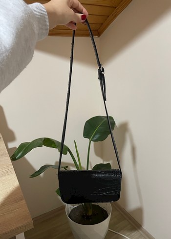 Siyah Yılan Desenli Deri Omuz Çantası - Görsel 2