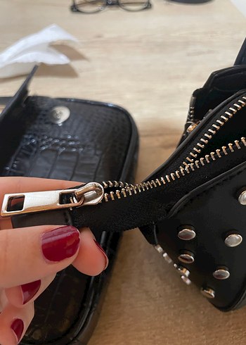 Siyah Deri Goth Kadın Çanta - Görsel 5