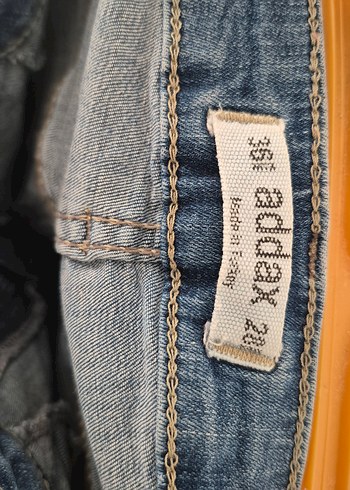 28 Beden Kadın Mavi Dar Kesim Denim Pantolon