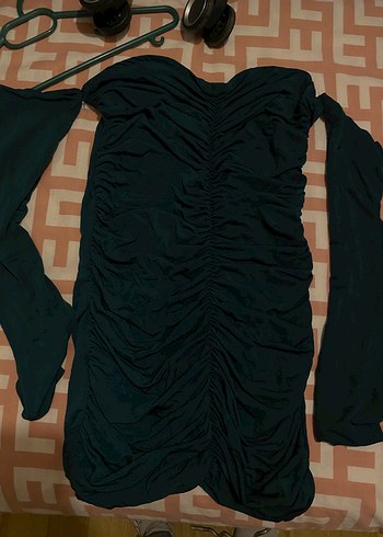 Bershka Drapeli Straplez Mini madonna Elbise
