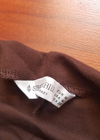 Stradivarius Drapeli Yüksek Yakalı Midi Kahverengi Elbise