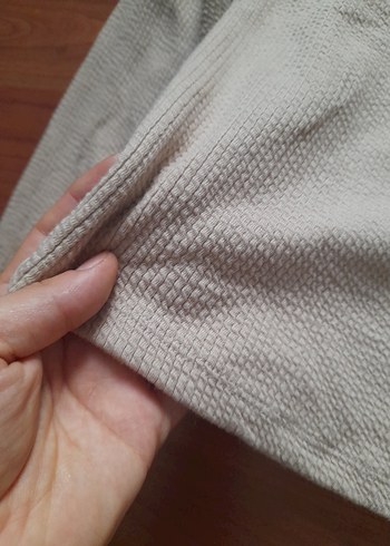 Bershka Bej Kadın Uzun Kollu Dar Kesim Sweatshirt