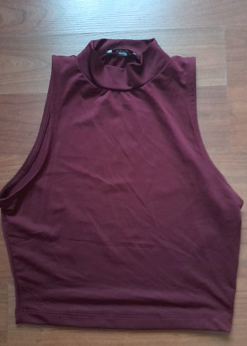 Bordo Yüksek Yakalı Kolsuz Crop Top