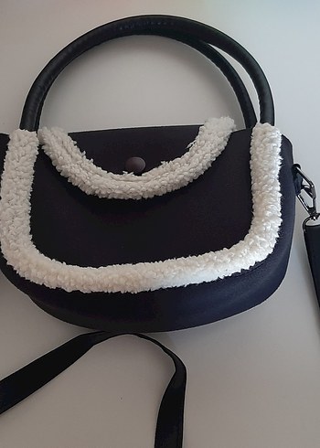 Beyaz Peluş Detaylı Kadın El Çantası