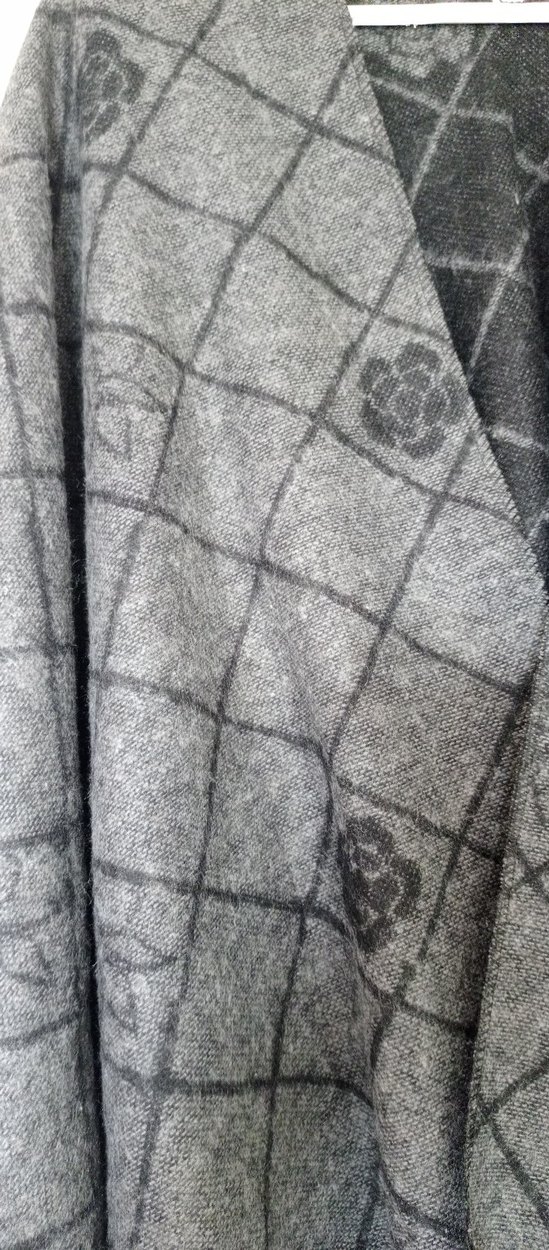 Gri Ekose Desenli Kadın Panço - Görsel 2