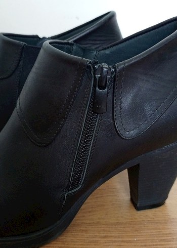 Beta Marka Kadın Hakiki Deri Siyah  Dolgu Topuklu Bot - Görsel 3