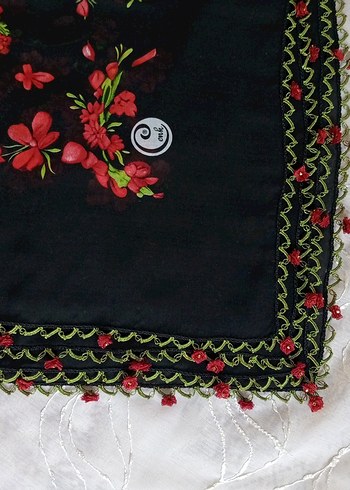 Dantel Detaylı Siyah Kadın Fular - Görsel 2