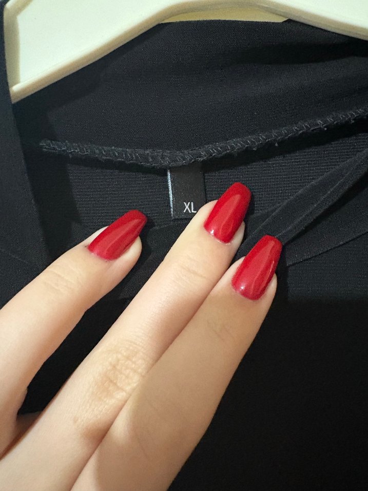 Siyah Yüksek Yakalı Uzun Kollu Crop Top - Görsel 2