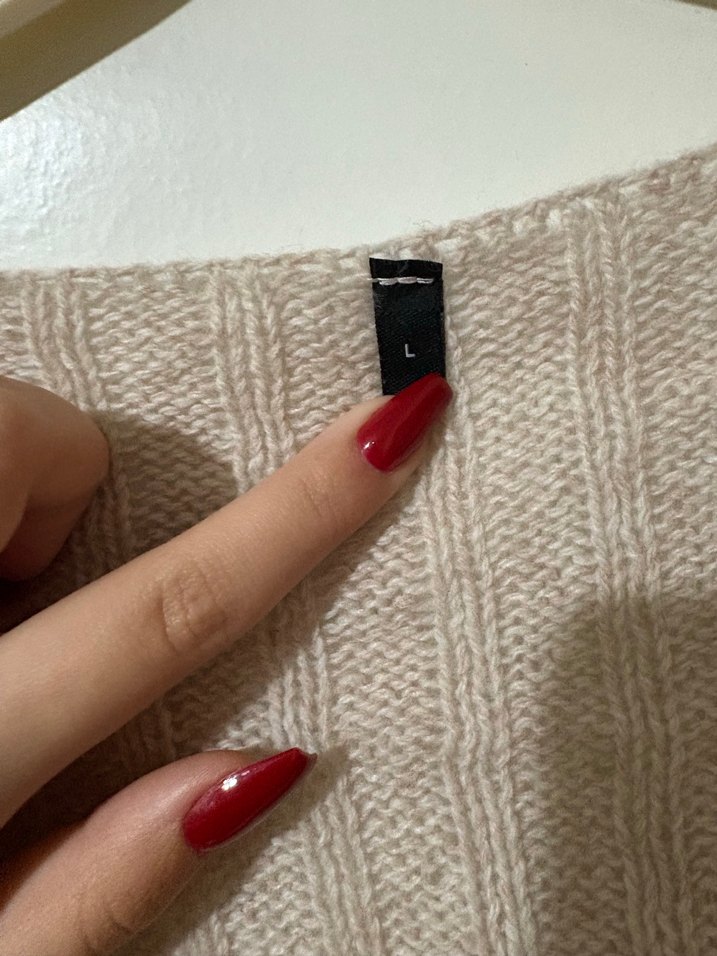 Bej V Yakalı Örgü Kadın Keten Kazak - Görsel 2