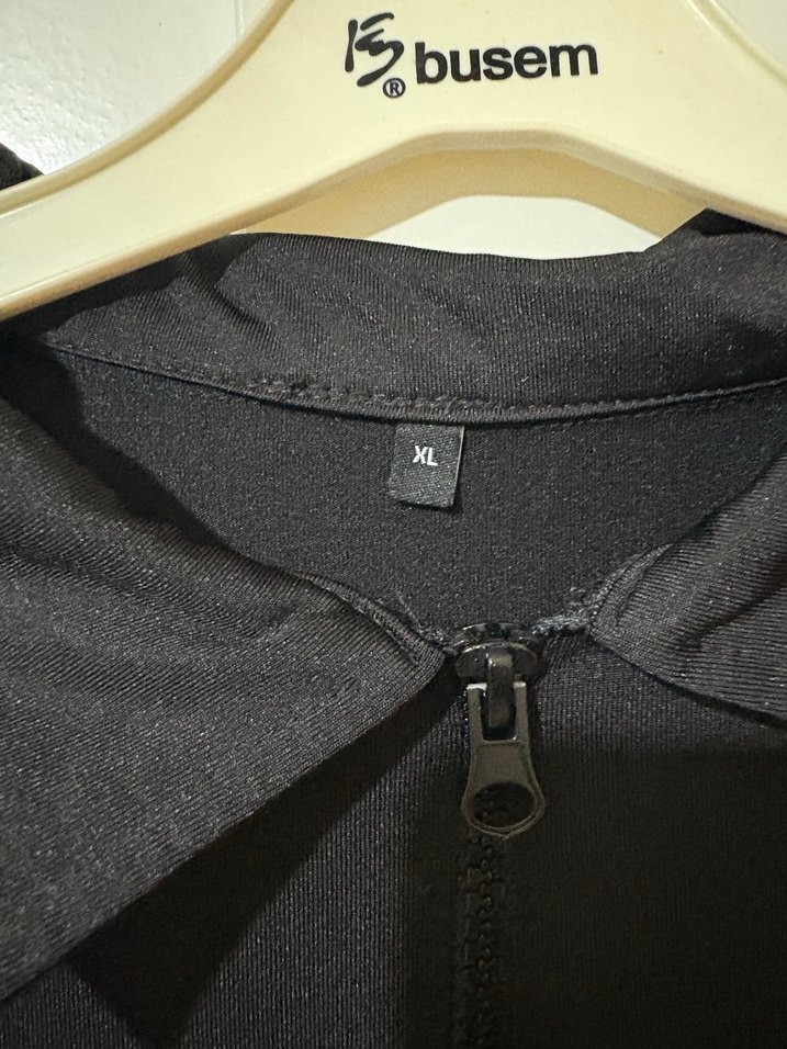 Siyah Fermuarlı Uzun Kollu Bluz - Görsel 2