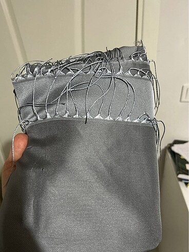 Gri parlak abiye şal - Görsel 4