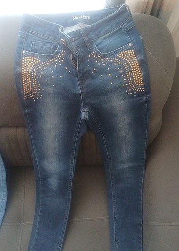 Parlak Nakışlı Kadın Mavi Denim Pantolon