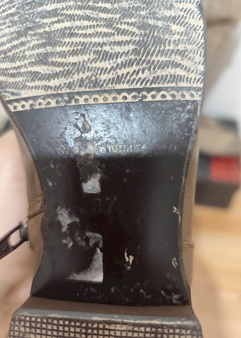 37 Beden Bej Süet Kadın Dolgu Topuklu Kemerli Dizüstü Çizme