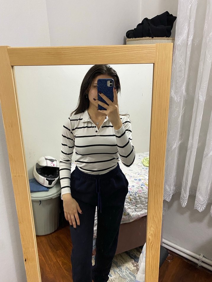 Uzun Kollu Yüksek Yakalı Kadın Tişört - Görsel 2