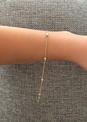Zincir Detaylı Minimalist Altın Bileklik