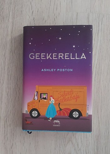 Geekerella - Ashley Poston Roman Kitabı