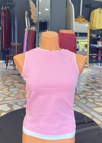 Mint! Pembe Yüksek Yakalı Kolsuz Atlet