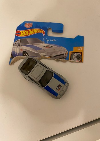 Hot Wheels 84 Porsche 944 Turno