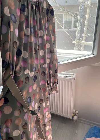 Gri Çok Renkli Puantiyeli Uzun Elbise - Görsel 2