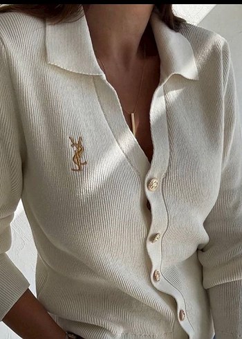 YSL Beyaz V Yaka Düğmeli Hırka - Görsel 3