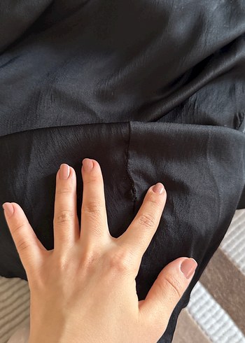 Siyah saten etek - Görsel 3