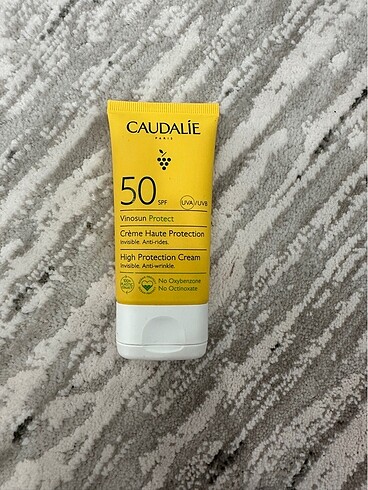 Caudalie güneş kremi