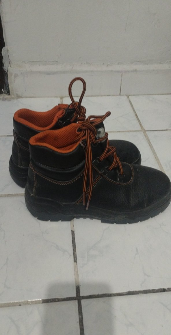 Kahverengi Bağcıklı Erkek Kauçuk Bot - Görsel 3